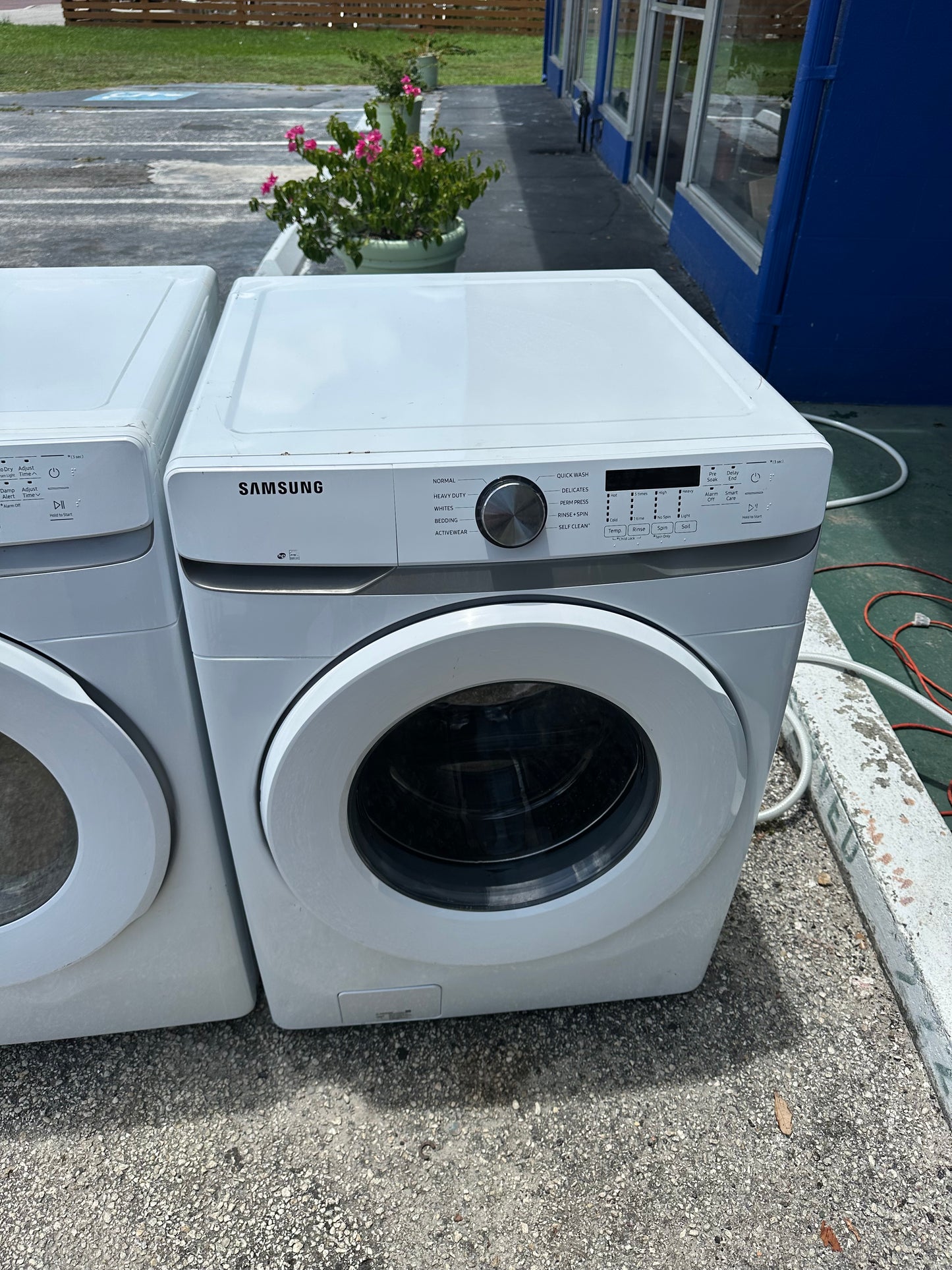 Samsung Washer And Electric Dryer Set