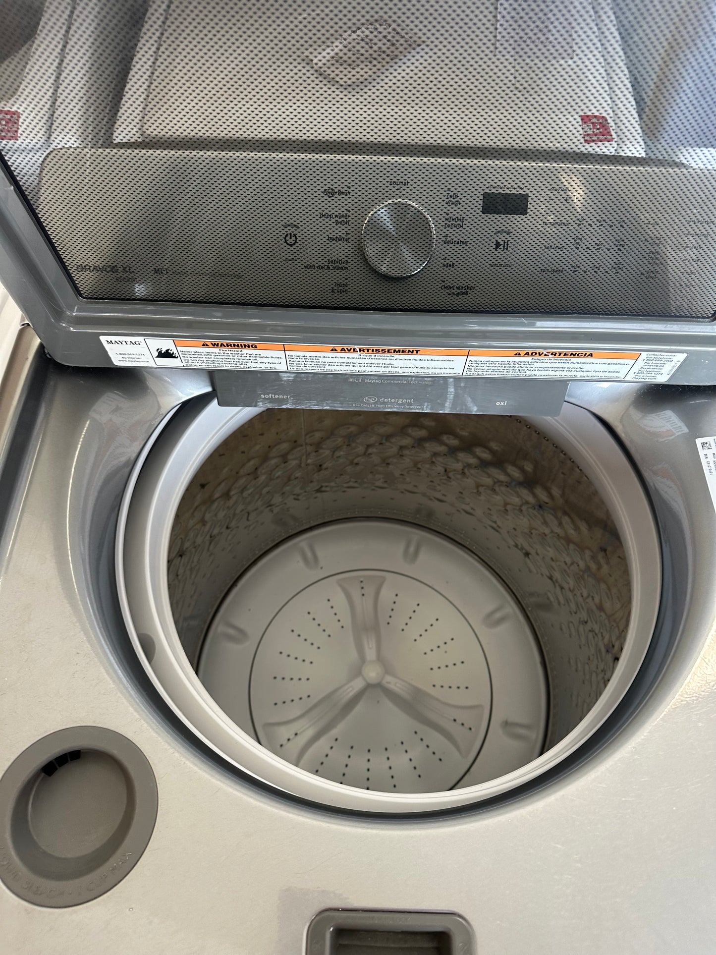 Maytag 28 Inch 4.7 cu. ft. Top Load Washer with 11 Wash Cycles