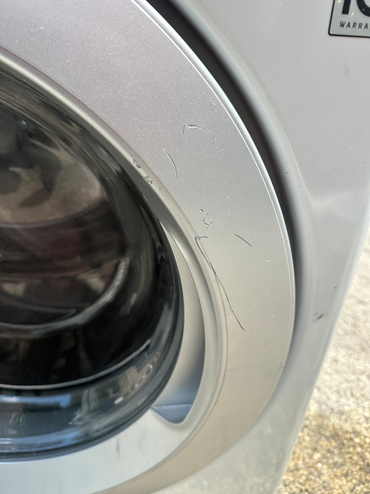 Lg Washer - White - 27 Inch Front Load Smart Washer with 4.5 cu. ft. Capacity