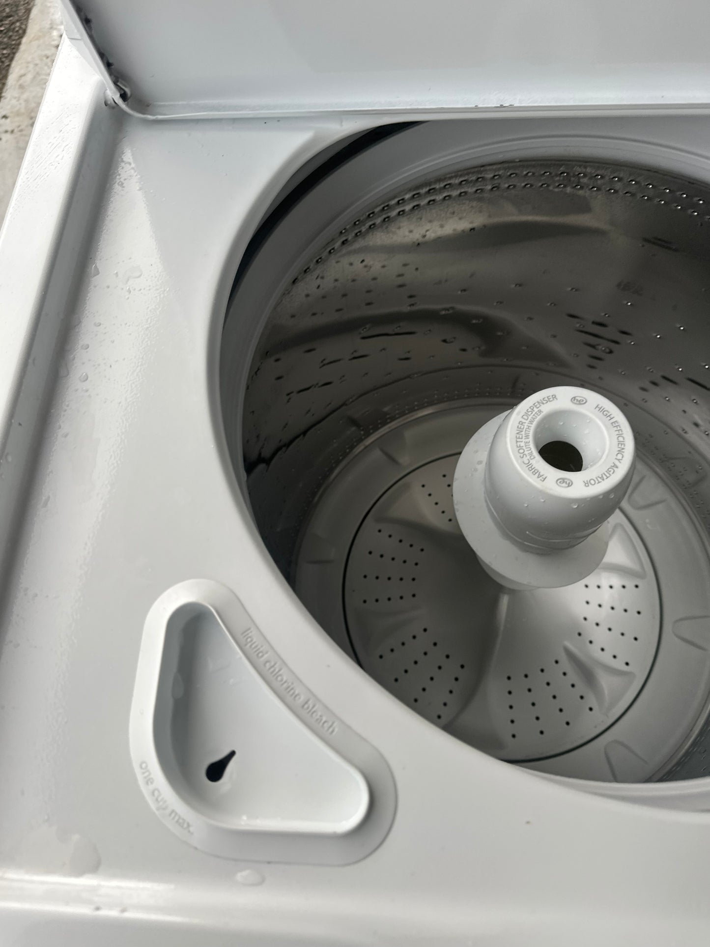 Whirlpool 3.8 cu. ft. Top Load Washer with Deep Water Wash Option