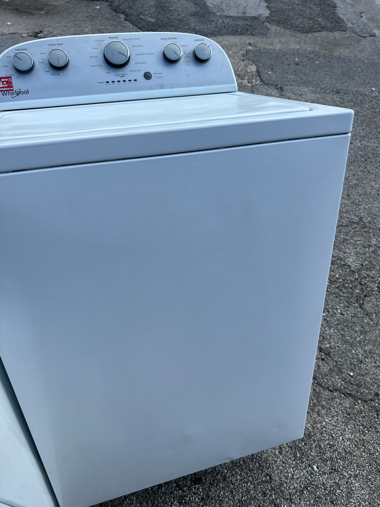 Whirlpool High-Efficiency Top Load Washer – WTW5000DW2