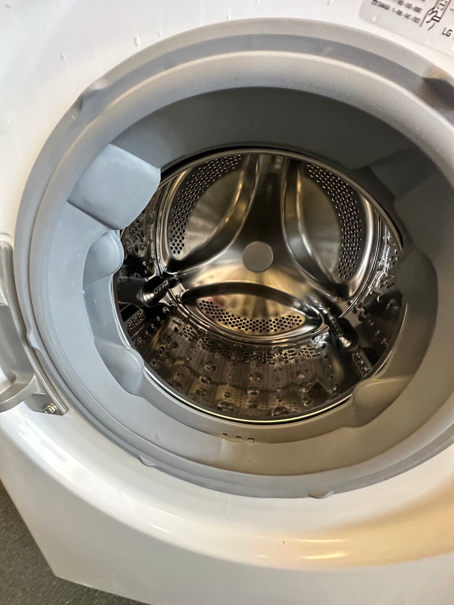 24 Inch Lg Washer And Electric Dryer Set
