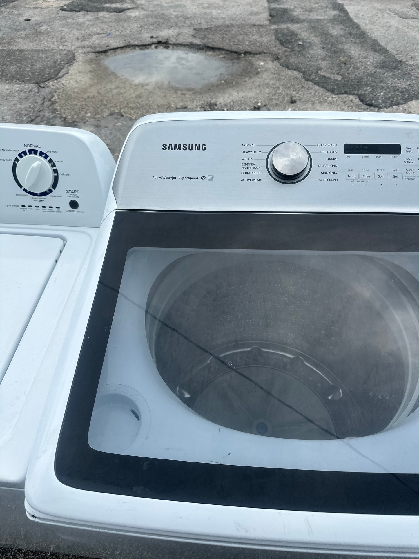 Samsung 5.0 cu. ft. Top Load Washer with Active WaterJet.