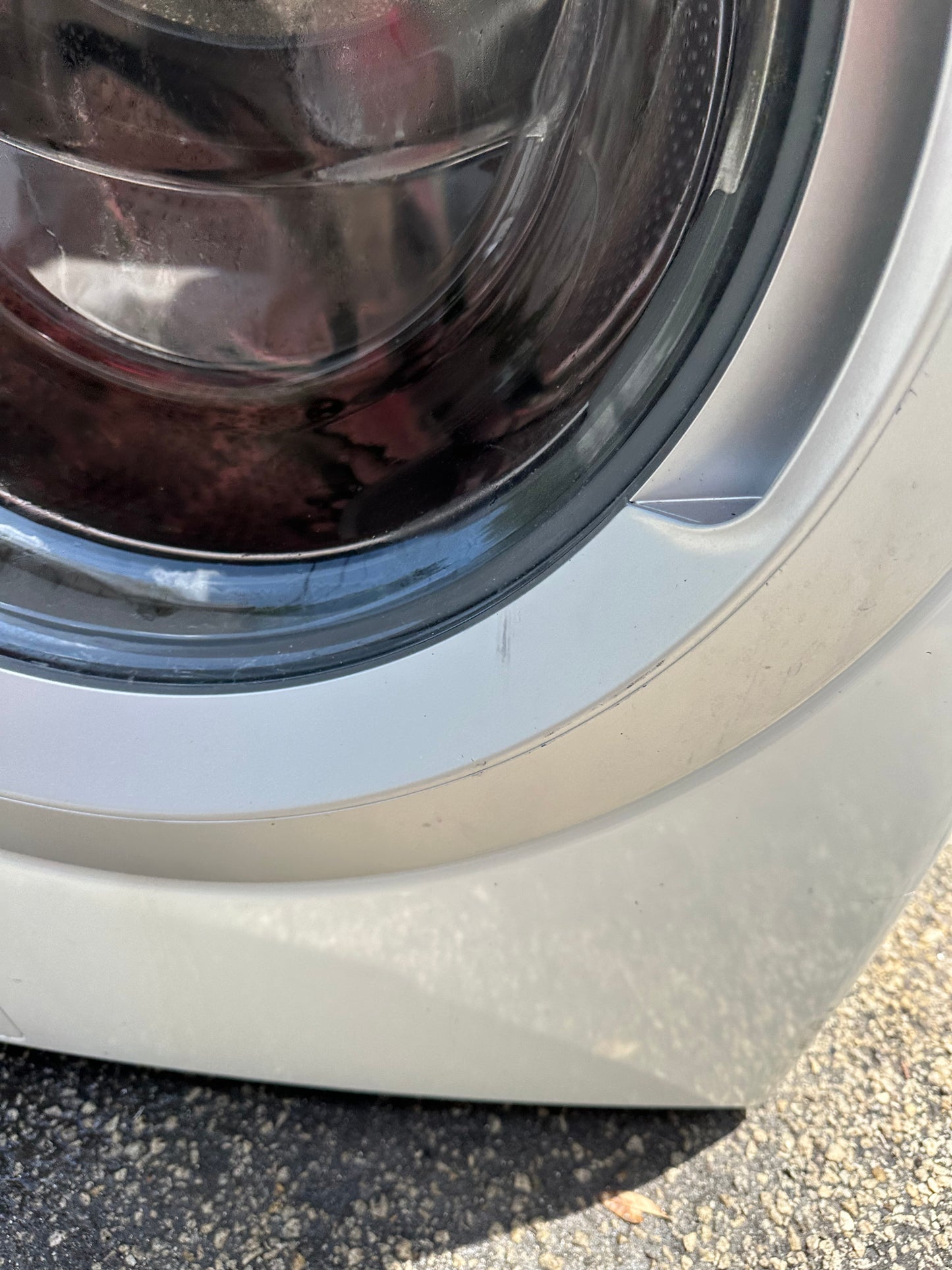 Lg Washer - White - 27 Inch Front Load Smart Washer with 4.5 cu. ft. Capacity