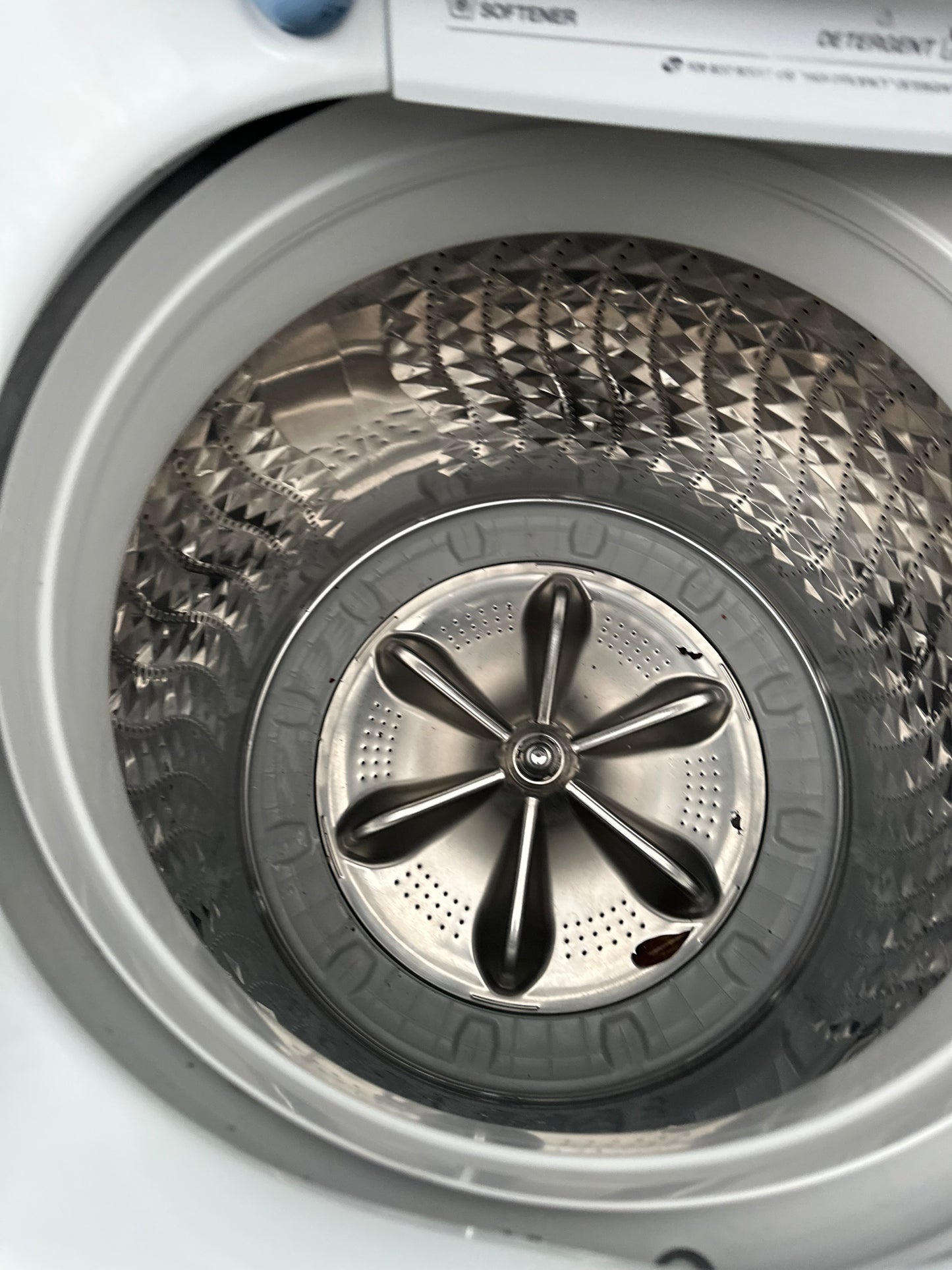 Samsung WA45H7000AW/AA 4.5 Cu. Ft. 9-Cycle High-Efficiency Top-Loading Washer