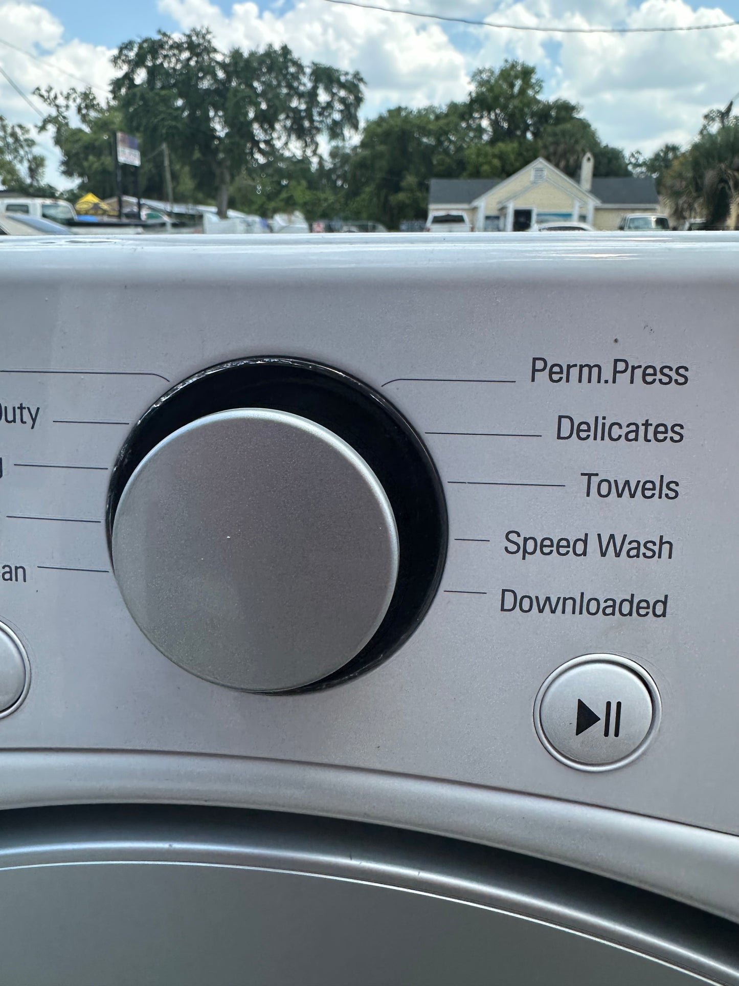 Lg Washer - White - 27 Inch Front Load Smart Washer with 4.5 cu. ft. Capacity