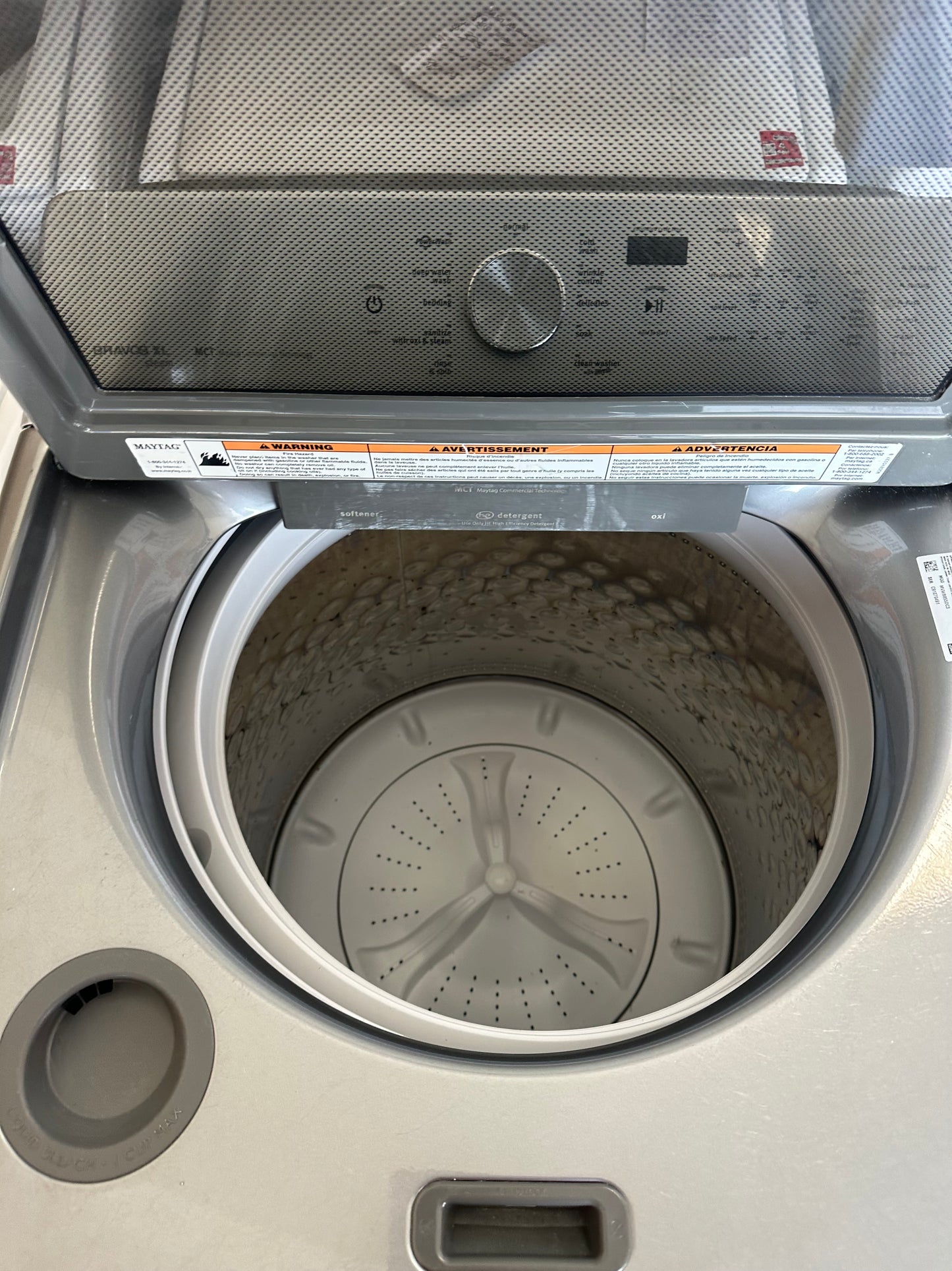 Maytag 28 Inch 4.7 cu. ft. Top Load Washer with 11 Wash Cycles