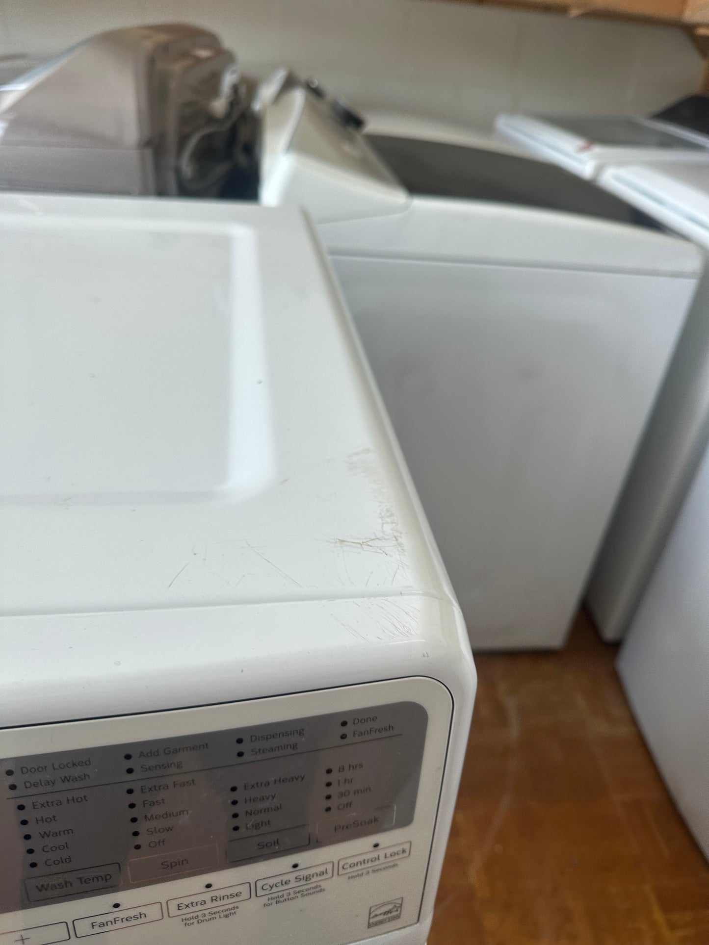 Whirlpool 4.5 cu ft Front‑Load Washer with Load & Go