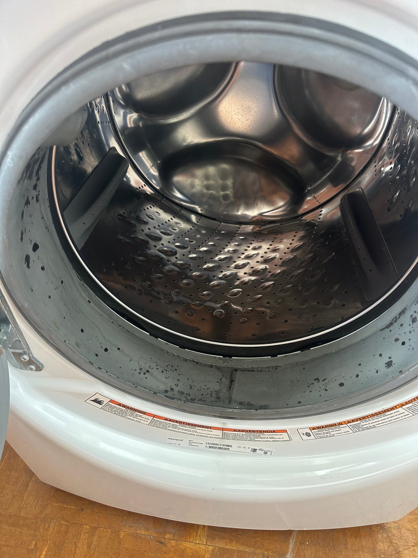 Whirlpool 4.5 cu ft Front‑Load Washer with Load & Go