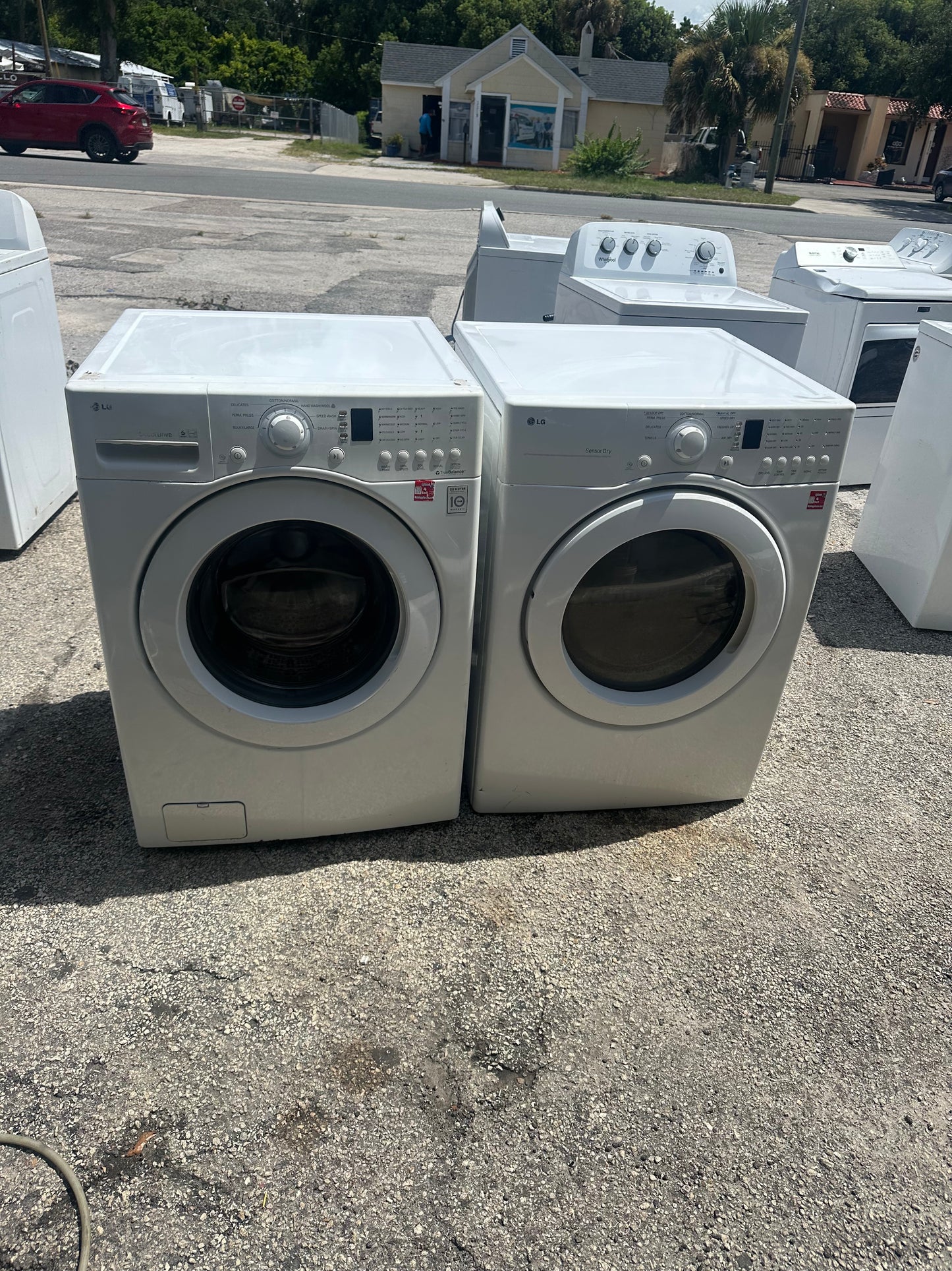 Lg Washer And Electric Dryer