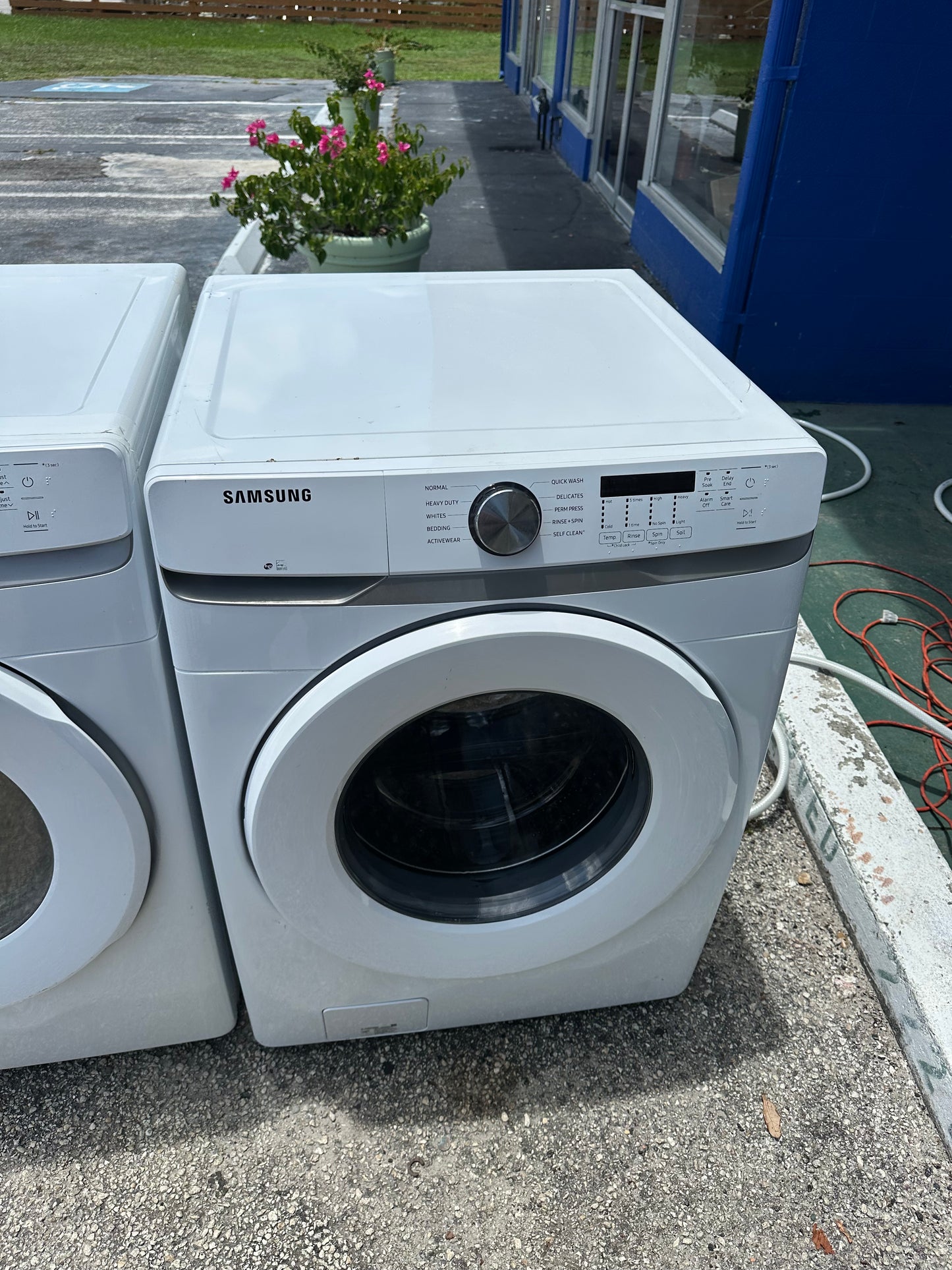 Samsung Washer And Electric Dryer Set