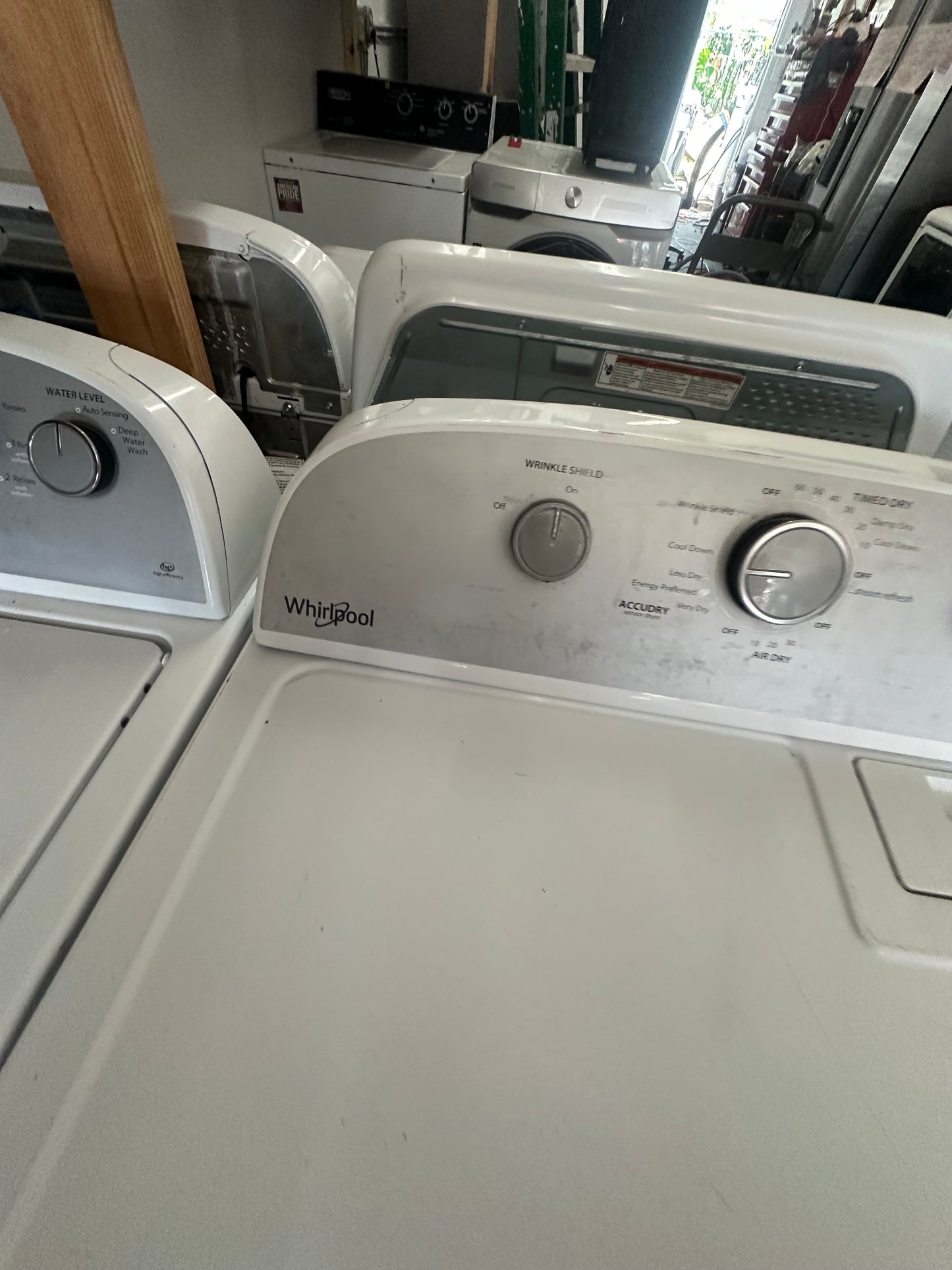 Whirlpool 7.0 cu. ft. Electric Dryer with AutoDry™ Drying System