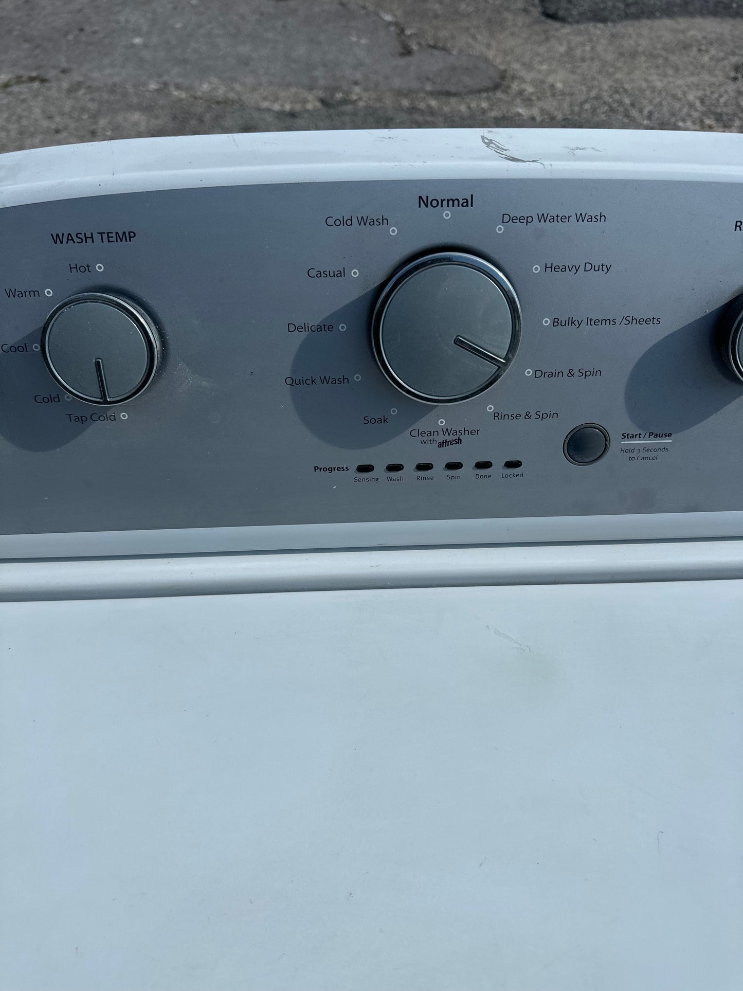 Whirlpool High-Efficiency Top Load Washer – WTW5000DW2