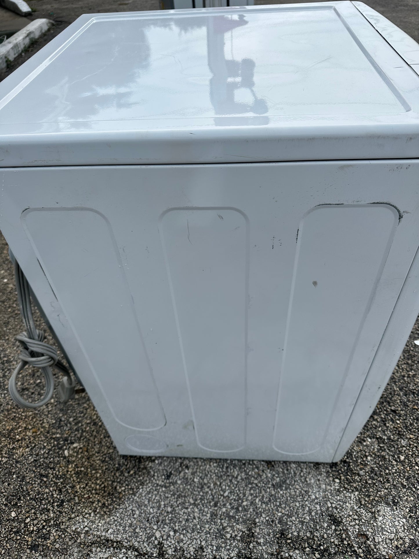 27 Inch Electric Dryer with 7.3 cu. ft. Capacity