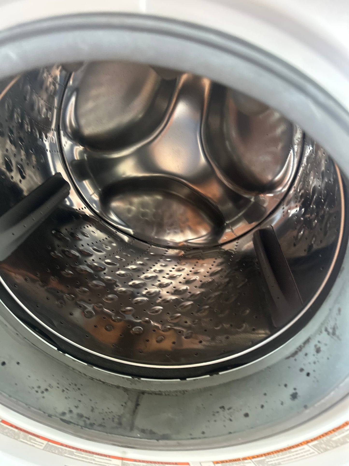 Whirlpool 4.5 cu ft Front‑Load Washer with Load & Go