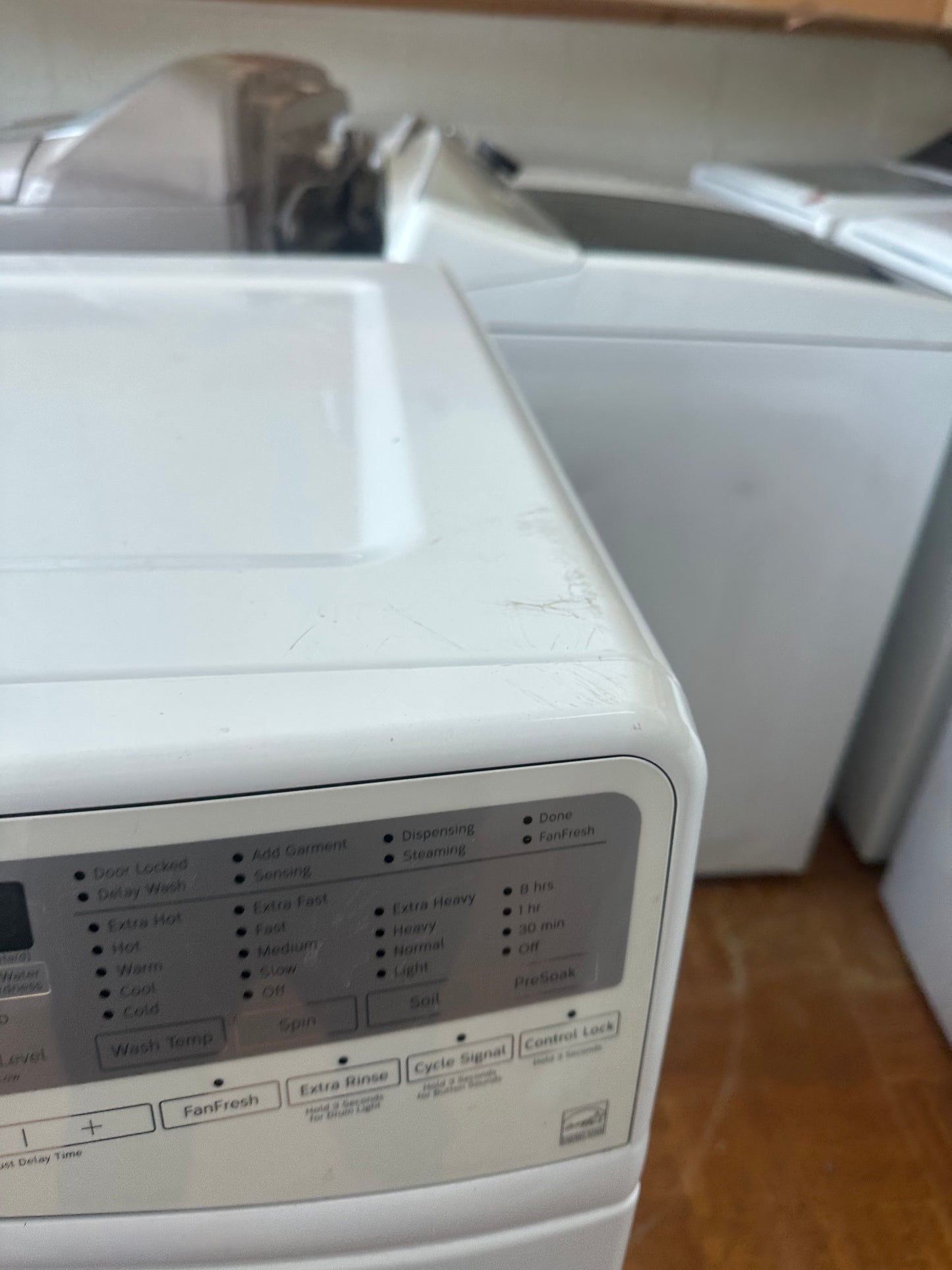 Whirlpool 4.5 cu ft Front‑Load Washer with Load & Go
