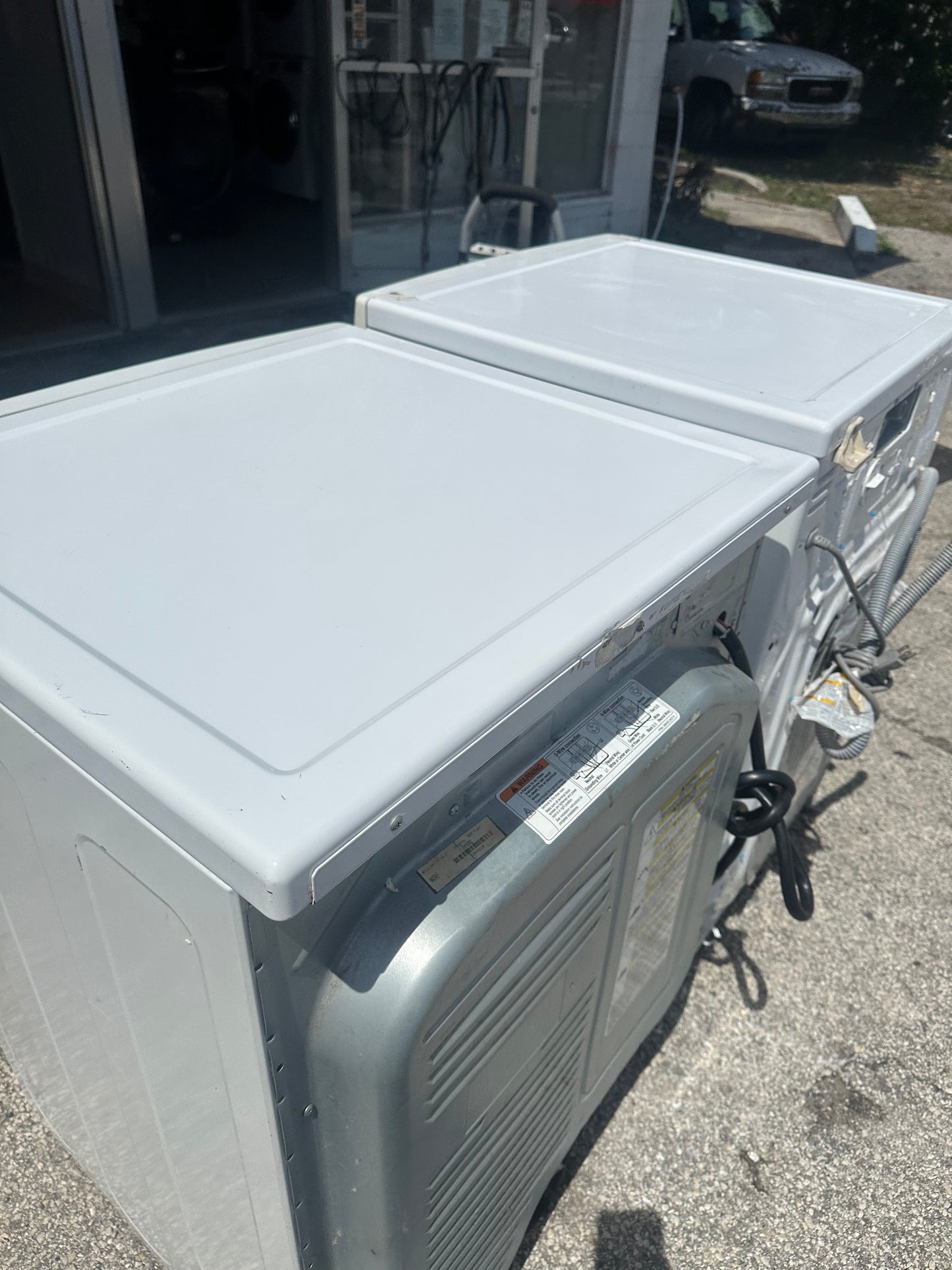 Lg Washer And Electric Dryer