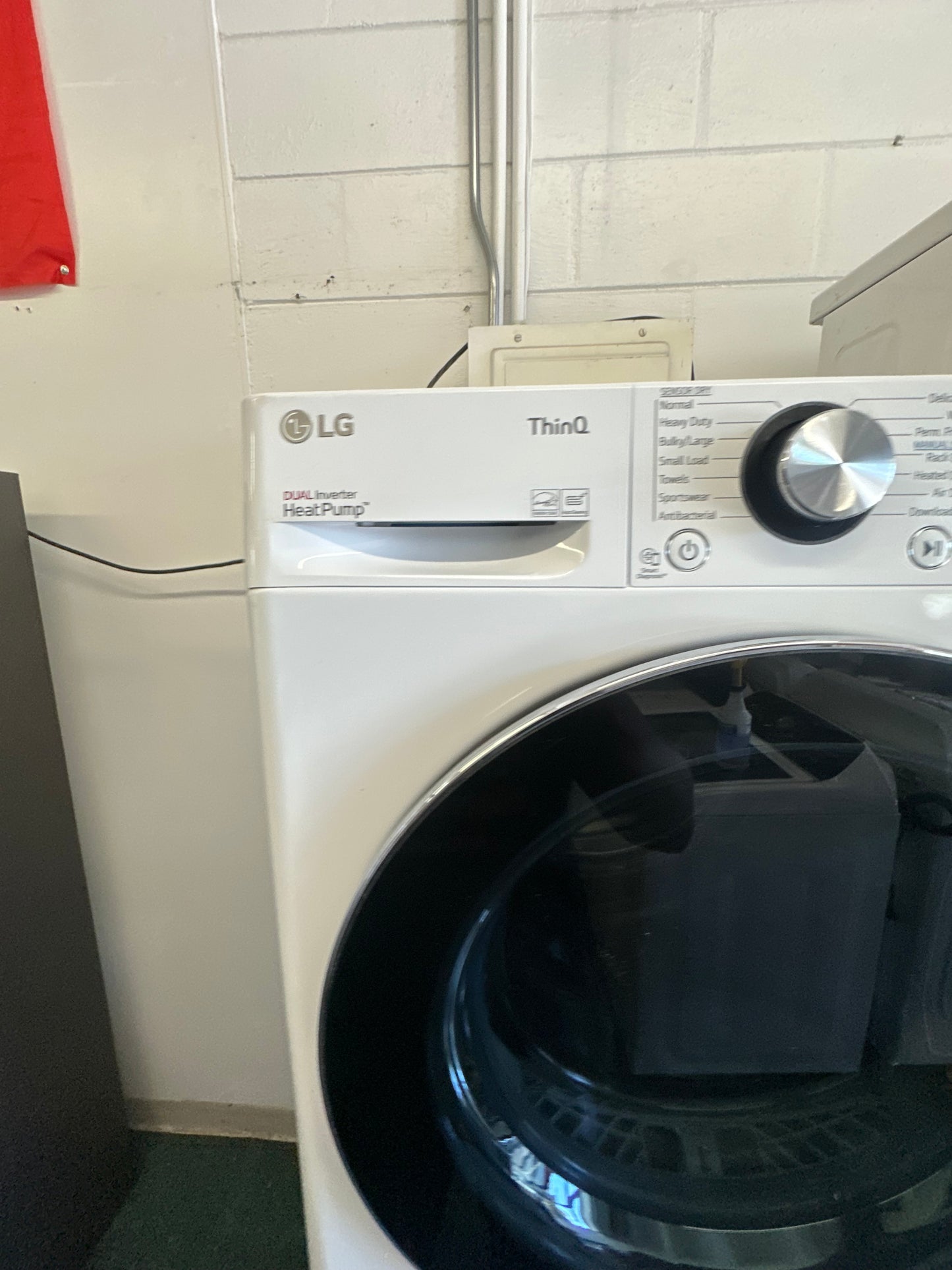 24 Inch Lg Washer And Electric Dryer Set