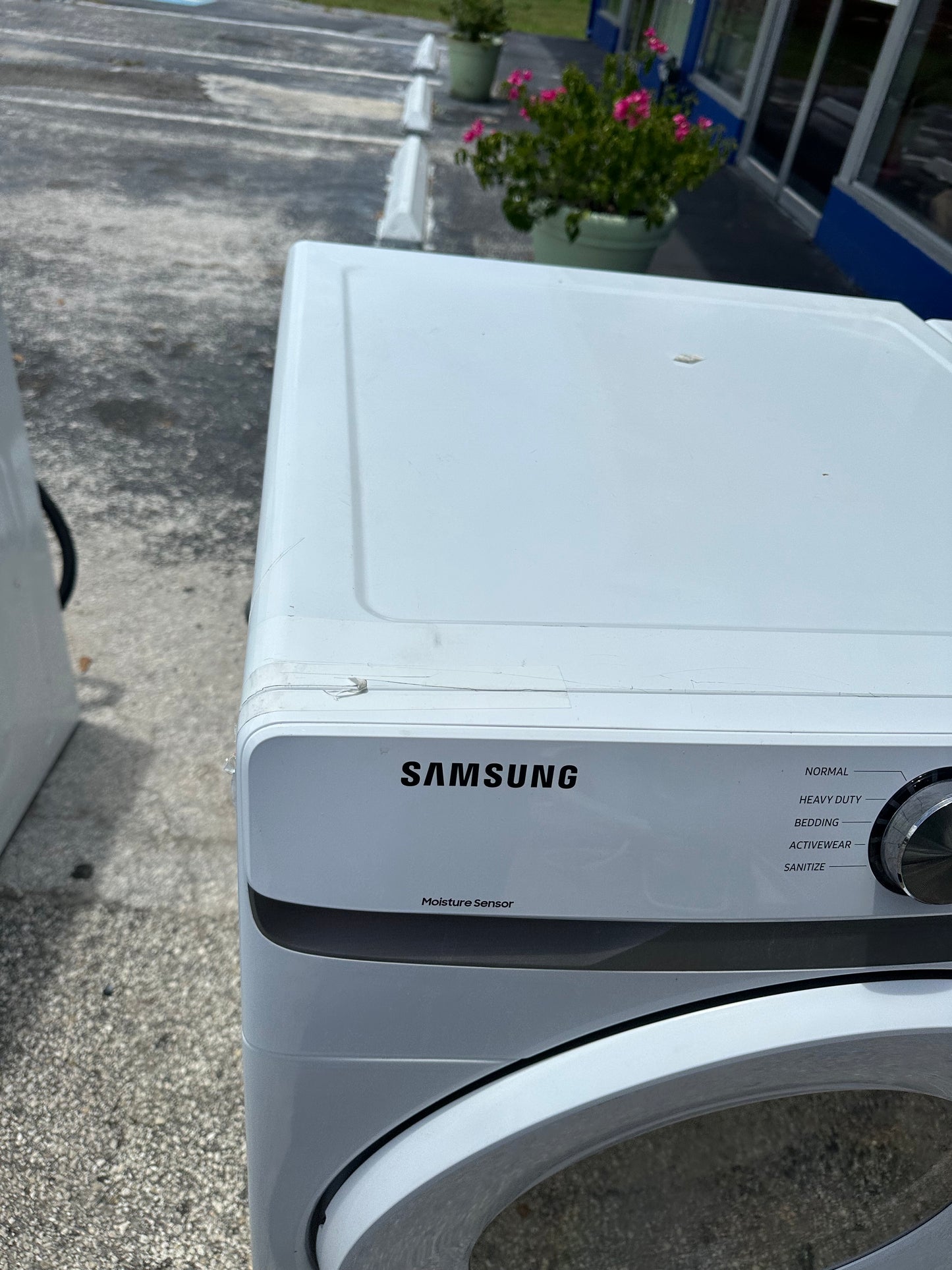 Samsung 7.5 cu. ft. Electric Dryer with Sensor Dry