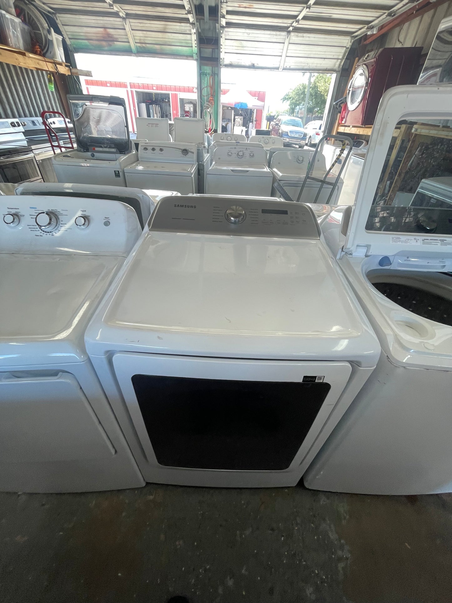 Samsung Front Load Electric Dryer with Sensor Dry