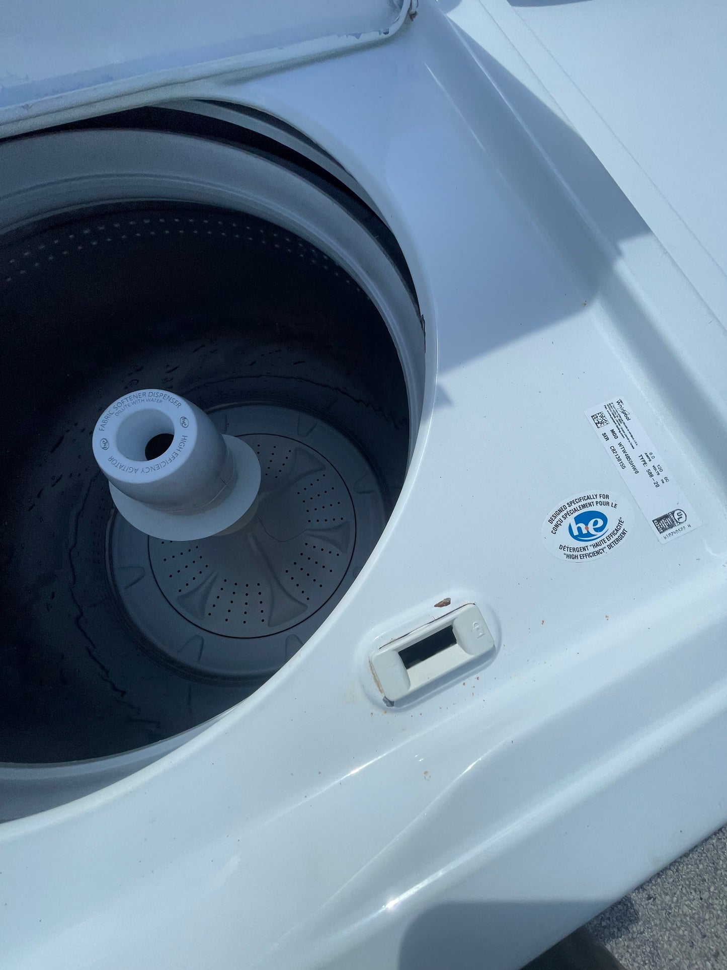 Whirlpool  WTW4855HW
28 Inch Top Load Washer with 3.8 Cu. Ft. Capacity, Water Level Selection, Two-Way Wash Action Agitator, Stainless Steel Wash Basket, Late Lid Lock, 12 Wash Cycles, Quick Wash, Soaking Cycles, and Clean Washer with Affresh® Cycle