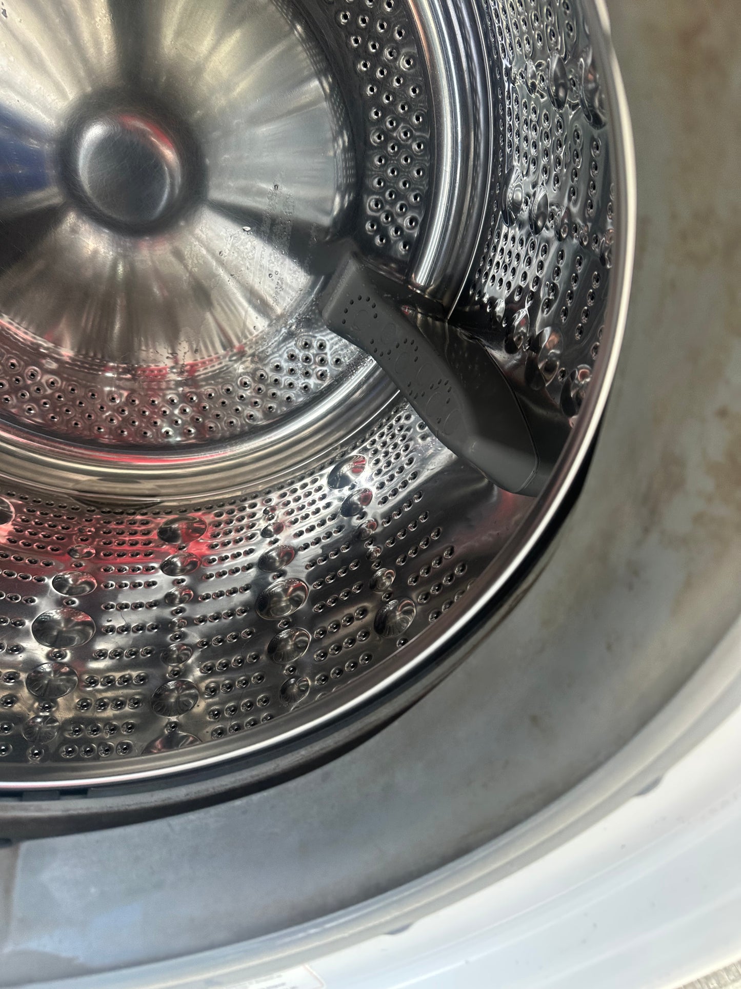 LG 3.5 cu. ft. Front Load Washer