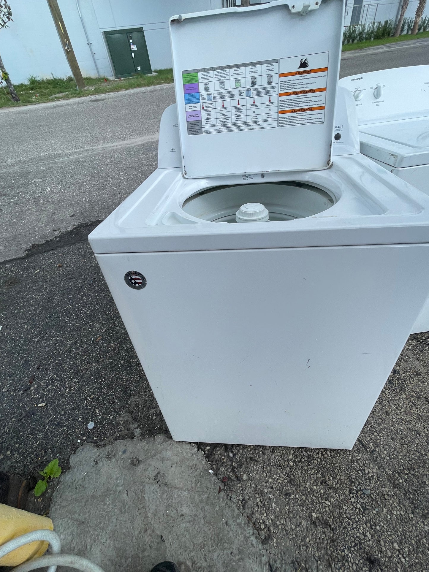 Amana 3.5 CU. FT. TOP-LOAD WASHER WITH DUAL ACTION AGITATOR