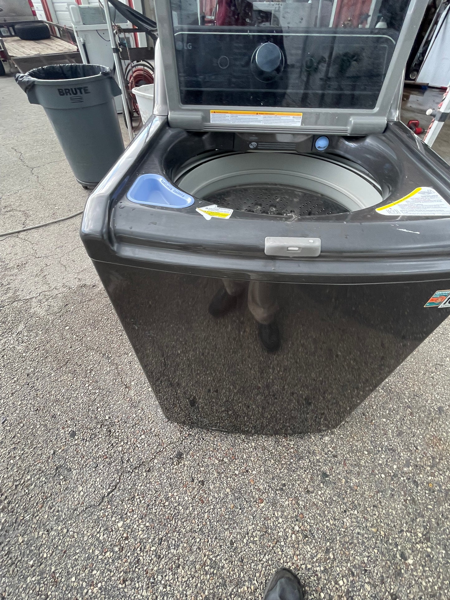 5.5 cu. ft. Smart Wi-Fi Enabled Top Load Washer with Impeller & TurboWash3D™ Technology
WT7900HBA