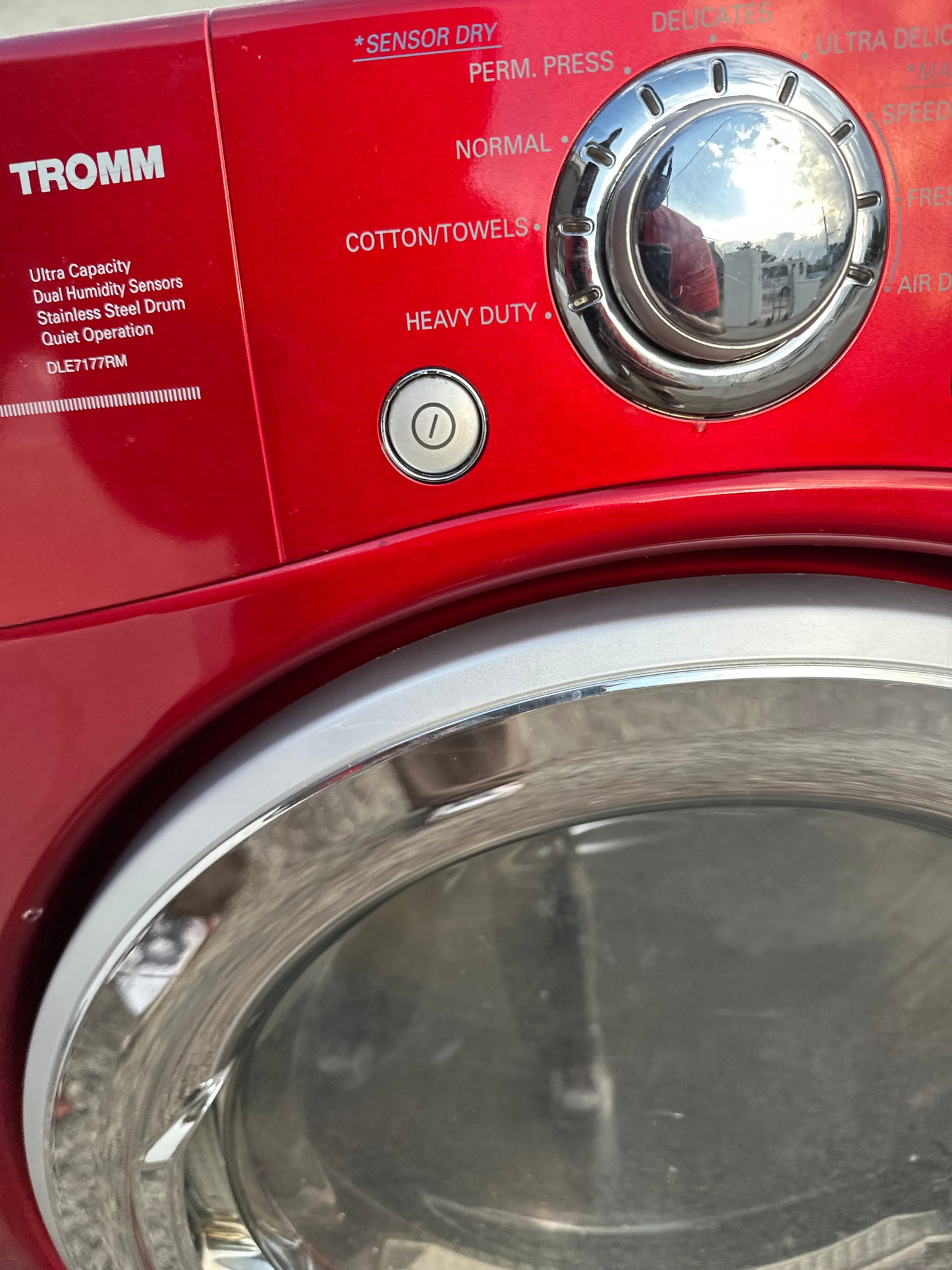 LG DLE7177RM Electric Dryer (Cherry Red)