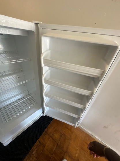 Electrolux FFU1464DW2 Upright Commercial Freezer 14cu ft