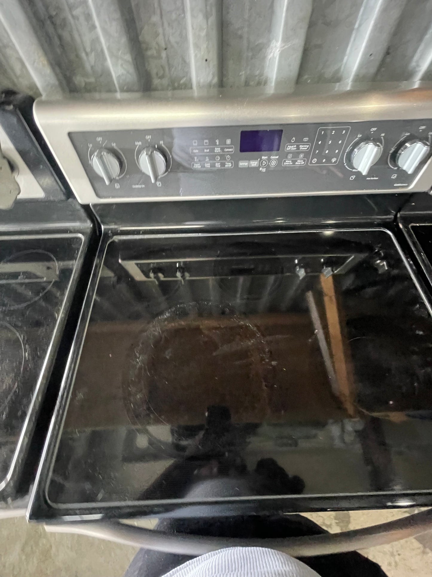 Whirlpool 6.4 Cu. Ft. Freestanding Electric Range with Warming Drawer