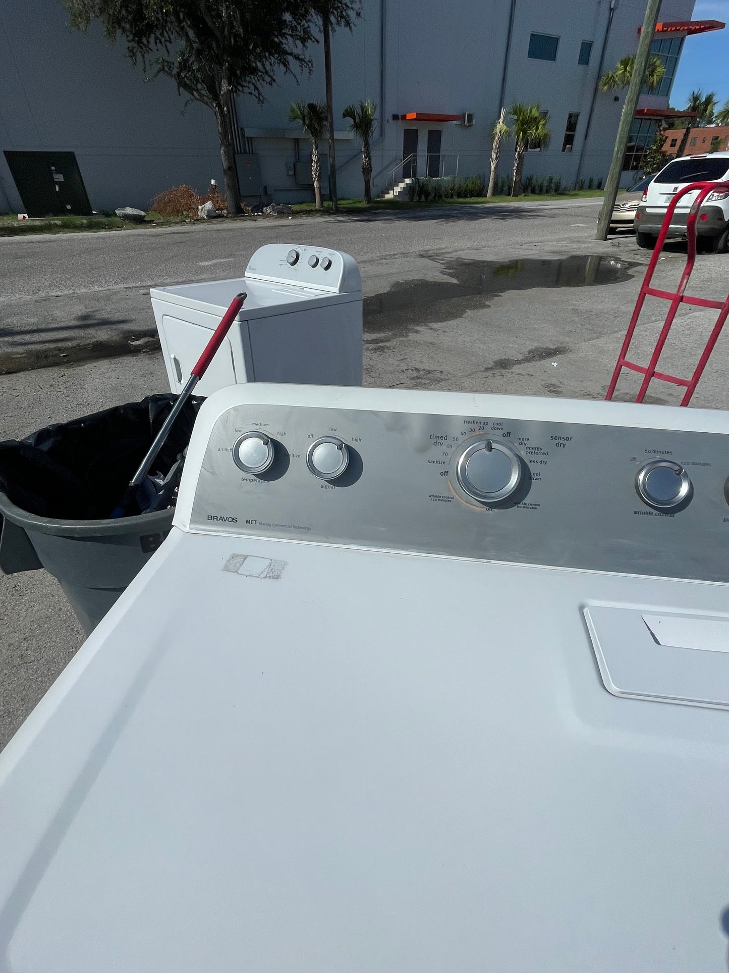 Maytag MEDX655DW
7.0 cu. ft. Dryer with Sanitize Cycle