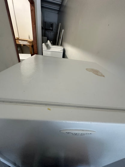 Electrolux FFU1464DW2 Upright Commercial Freezer 14cu ft