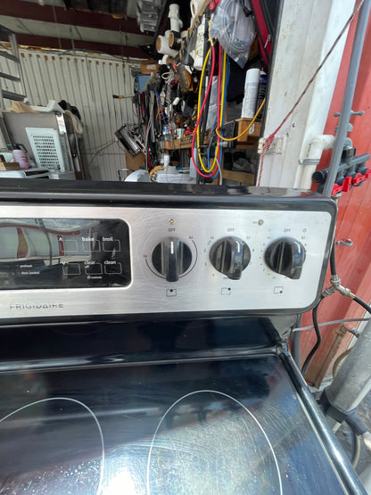 Frigidaire Electric Stove