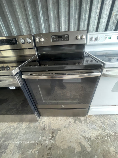 GE JB645EKES Electric Range
