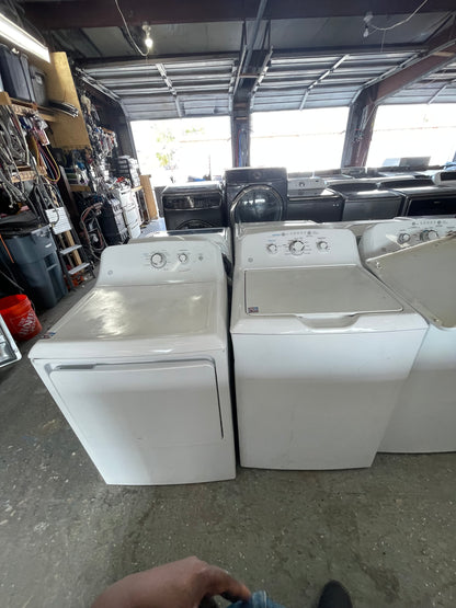 Ge Washer And Electric Dryer  Set
