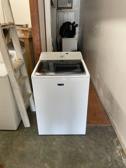 Maytag 4.7 cu. ft. White Top-Load Washer
Model: MVWB835DW