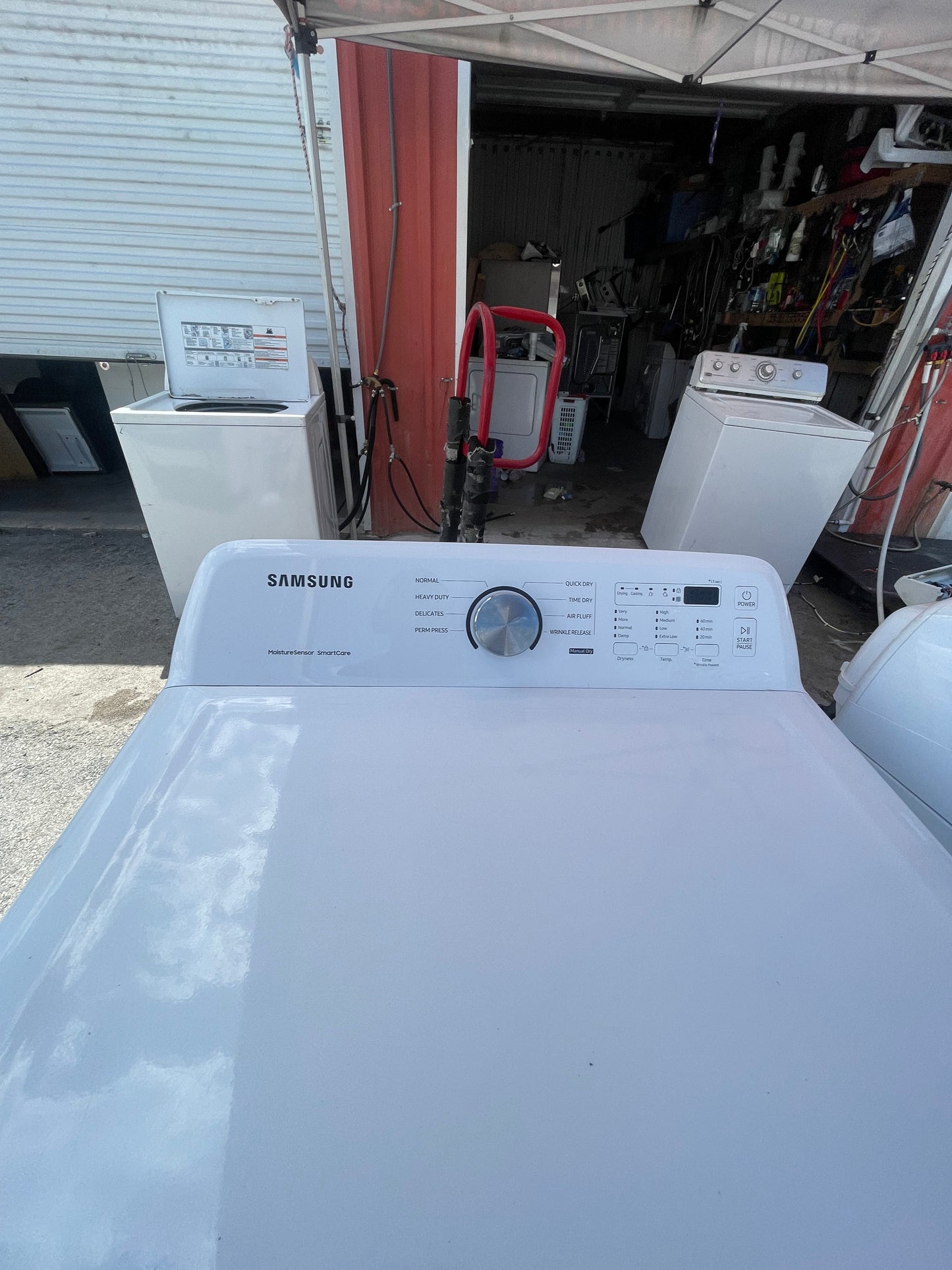 Samsung 7.2 cu. ft. Vented Electric Dryer in White with Sensor Dry