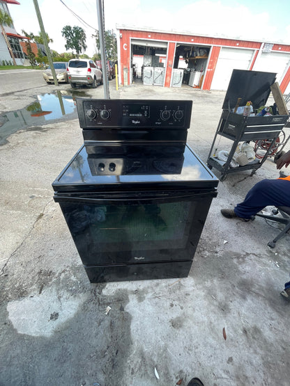 Whirlpool 30” Freestanding Electric Range with Smooth Ceramic Glass Cooktop