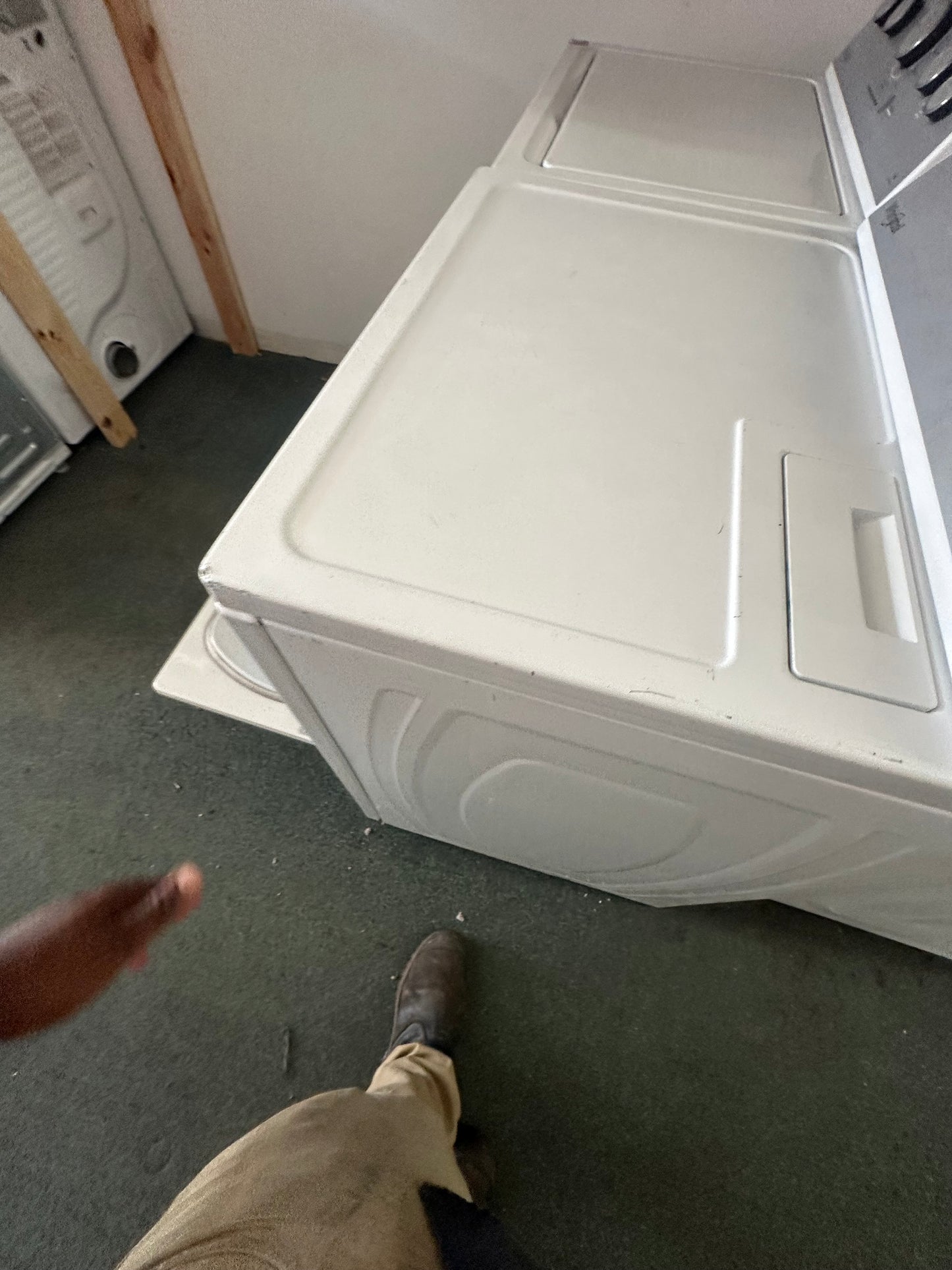 Whirlpool 7.0 cu. ft. Electric Dryer with AutoDry™ Drying System