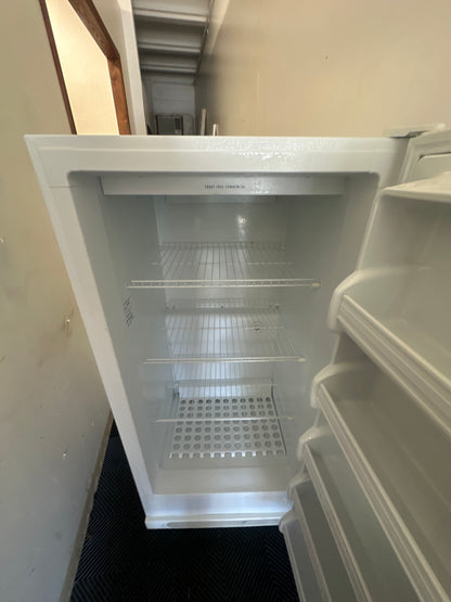 Electrolux FFU1464DW2 Upright Commercial Freezer 14cu ft