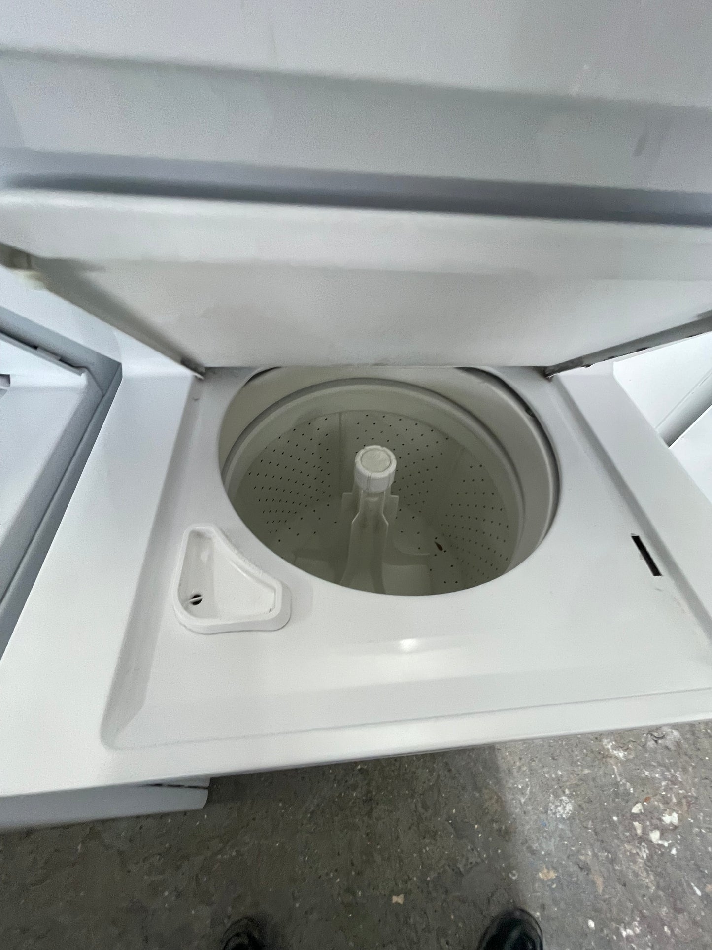 GE® 27" Unitized Spacemaker® Washer and Electric Dryer