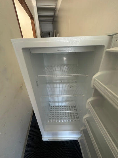 Electrolux FFU1464DW2 Upright Commercial Freezer 14cu ft