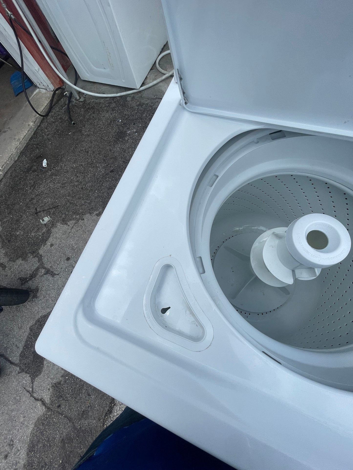 Whirlpool 3.5-cu ft High Efficiency Top-Load Washer