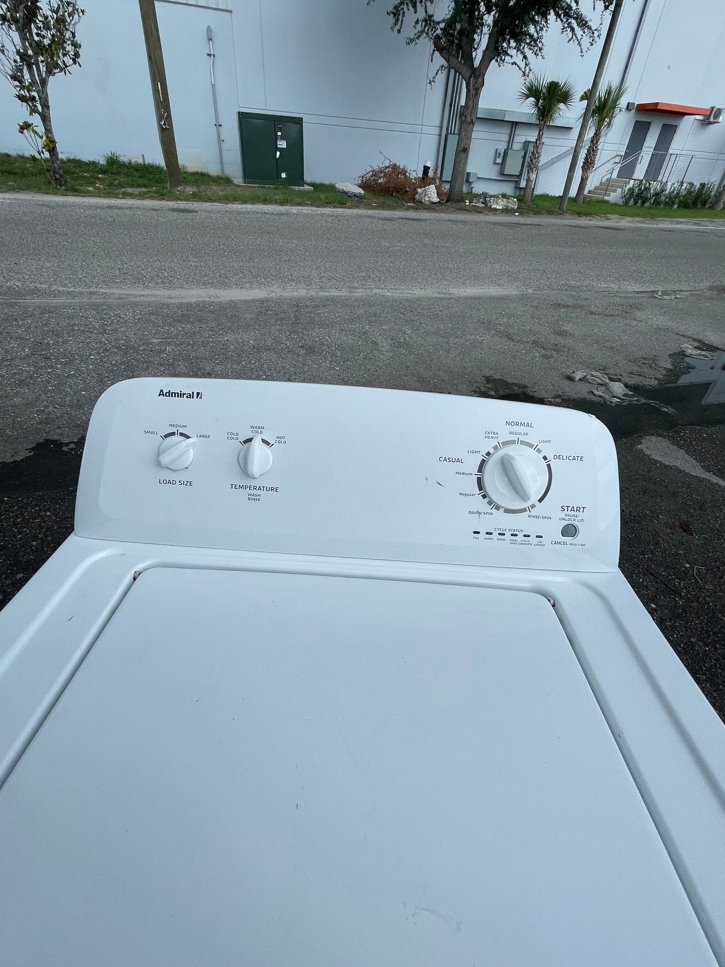 Admiral ATW4675YQ1 3.5 cu. ft. Top Load Washer with 9 Wash Cycles