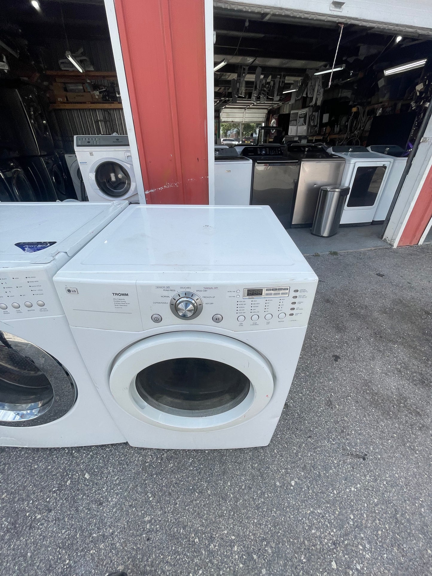Lg Front load Washer And Electric Dryer Set