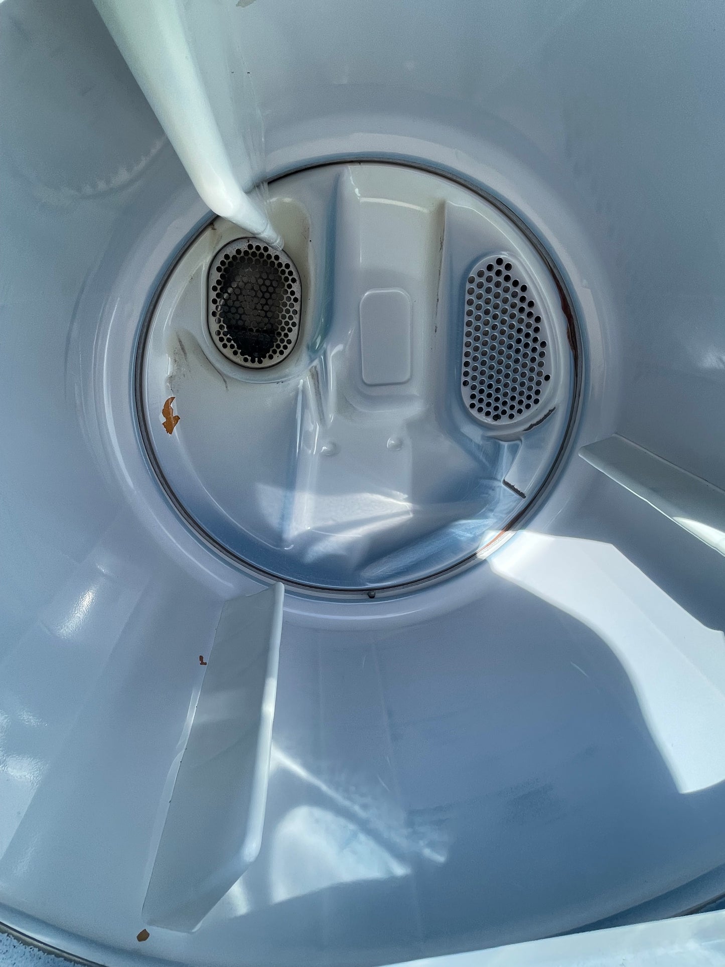Whirlpool  WED4815EW
7.0 cu. ft. Electric Dryer with AutoDry™ Drying System and Wrinkle Shield™ Option