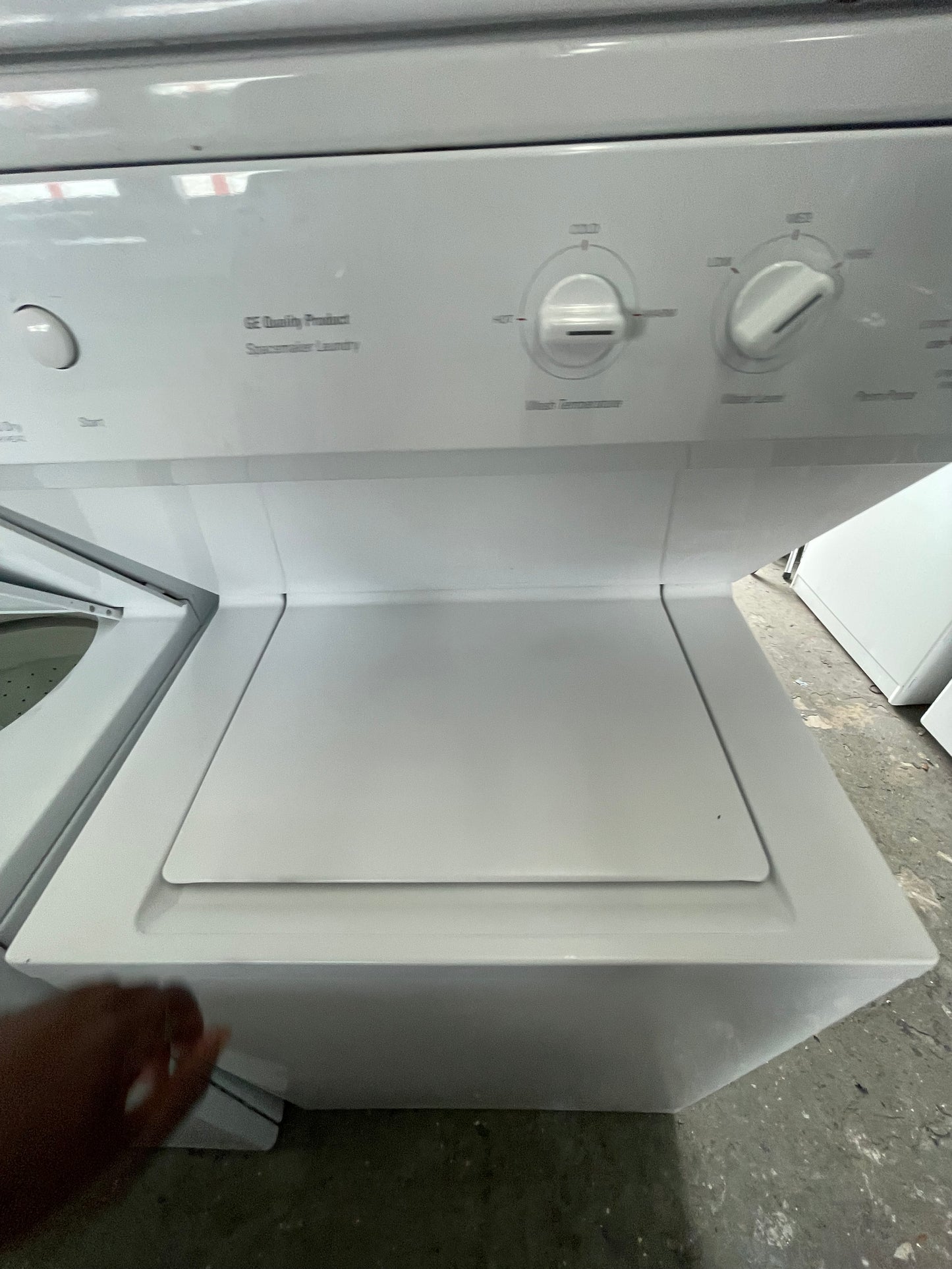 GE® 27" Unitized Spacemaker® Washer and Electric Dryer