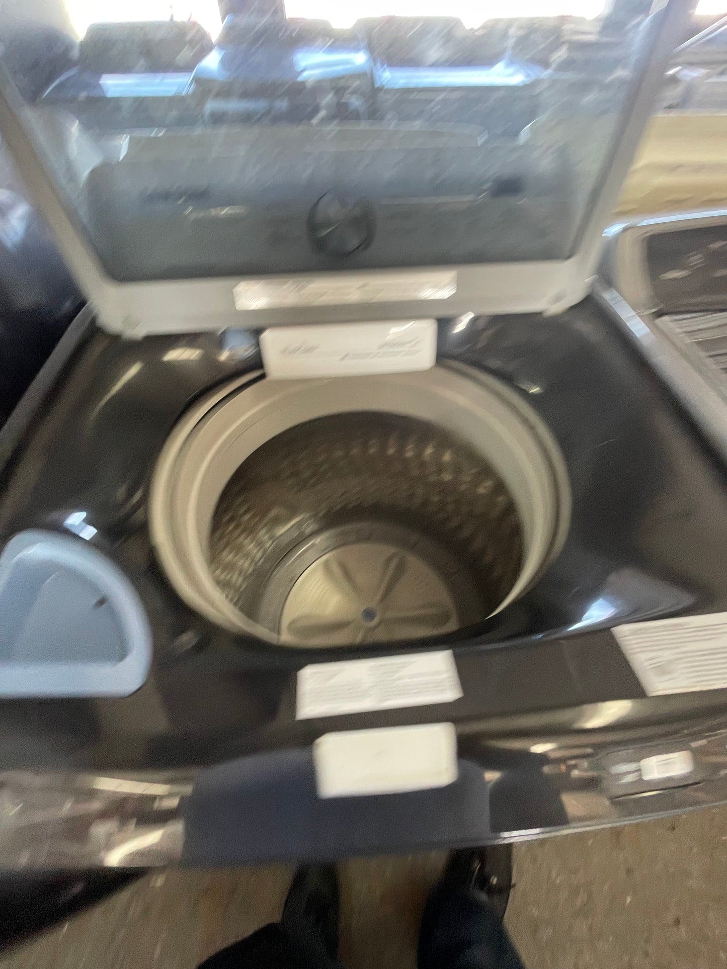 Samsung Active WaterJet High Efficiency Impeller Large ( 4.7-cu ft ) Top-Load Washer ( Brushed Black )