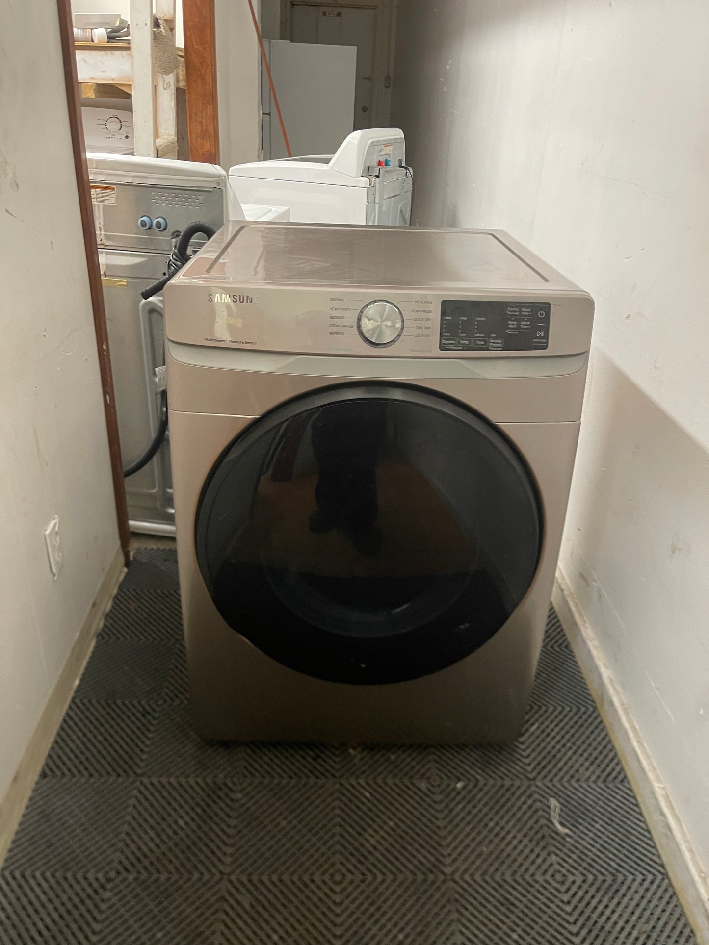 ✨ Samsung DVE45R6100C 7.5 cu ft Electric Dryer (Champagne)